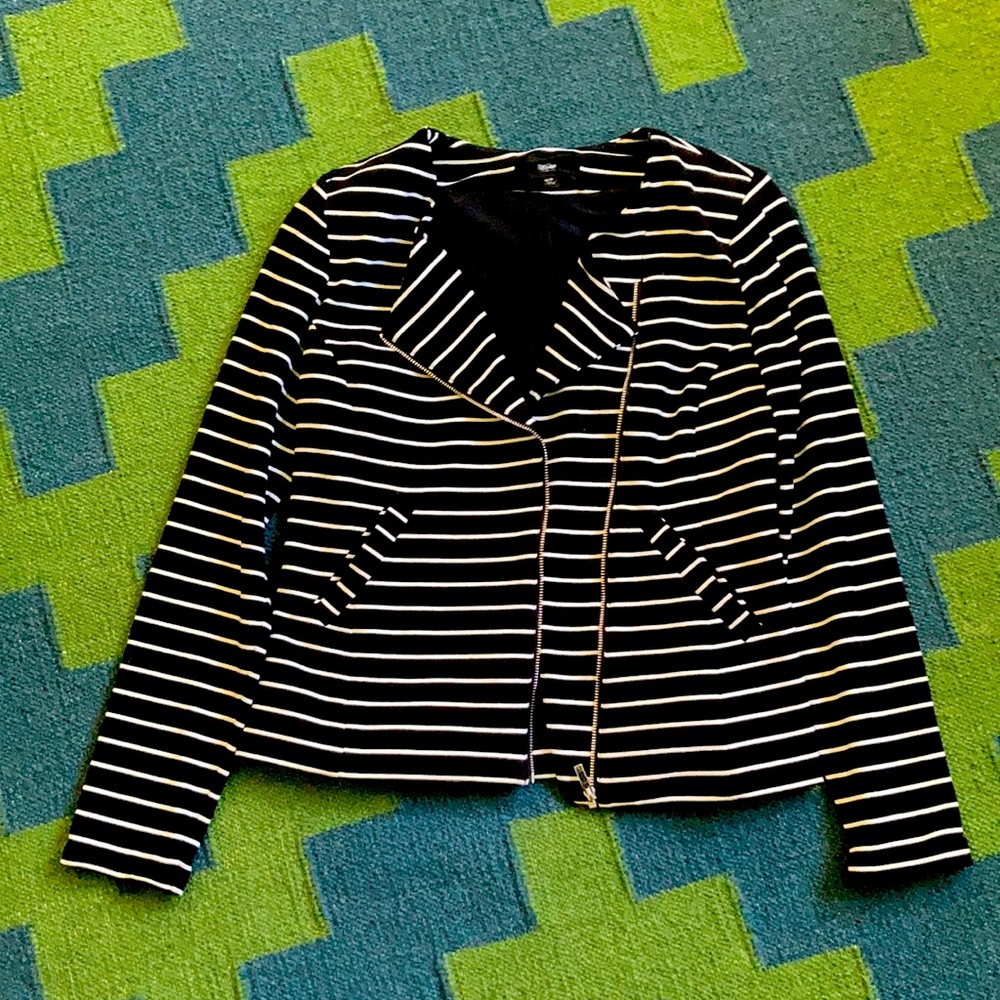 Structured asymmetrical black/white stripe blazer.
